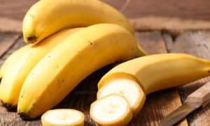 6 Reasons to Eat Bananas